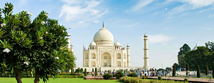 Shopping Tour with Taj Mahal